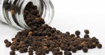 Piperul negru, extrem de util pentru tratarea reumatismului